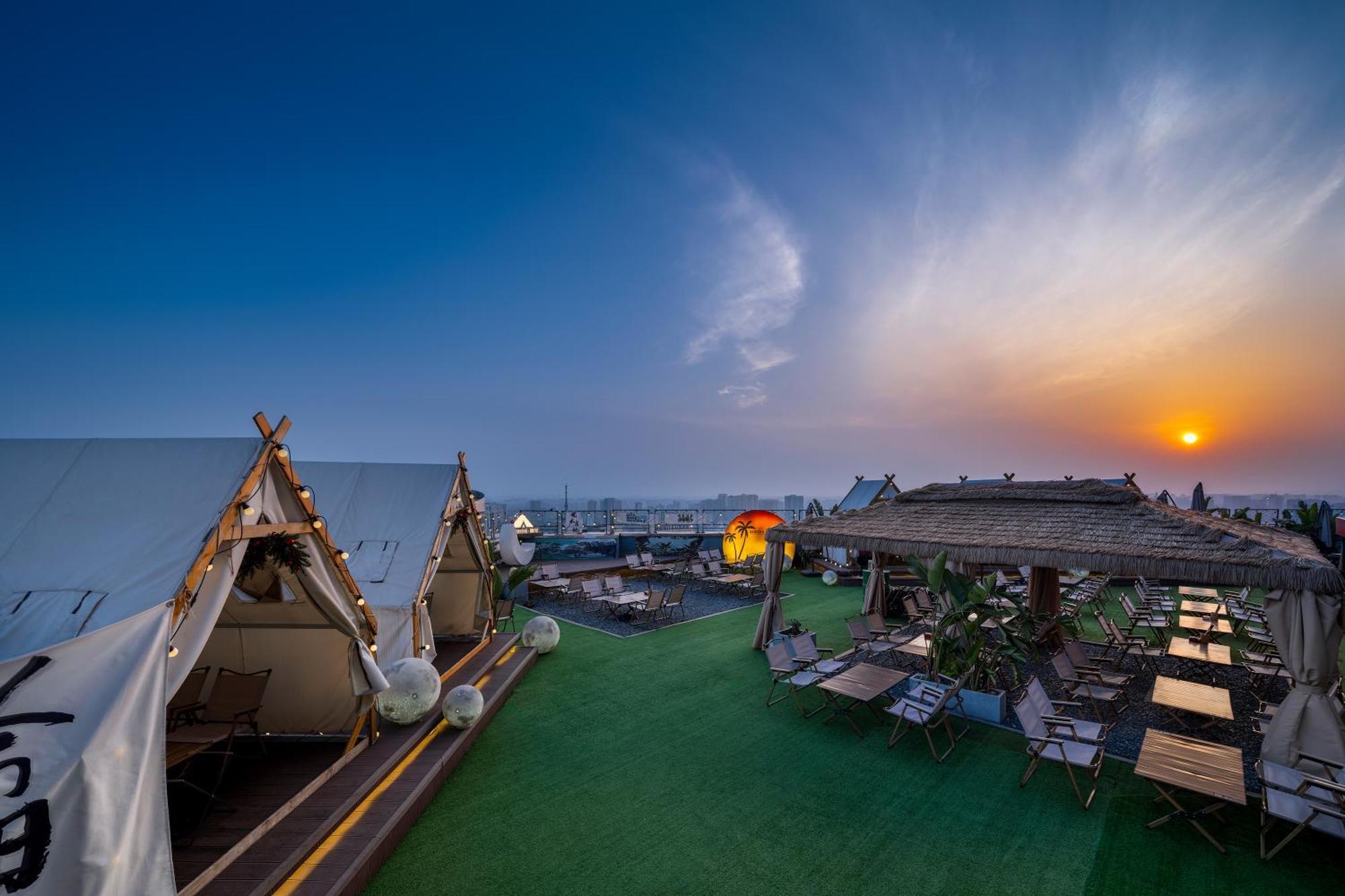 Dorsett Chengdu Hotel Exterior photo