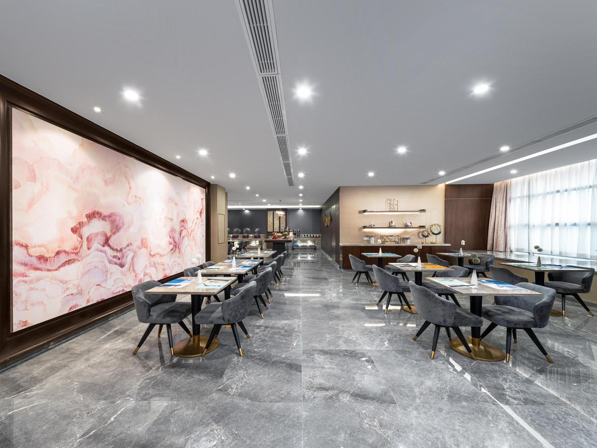 Dorsett Chengdu Hotel Exterior photo